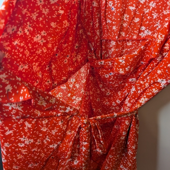 SHEIN Curve Women’s 3XL Red Floral Cold Shoulder Ruffle Mini Dress - Picture 7 of 10